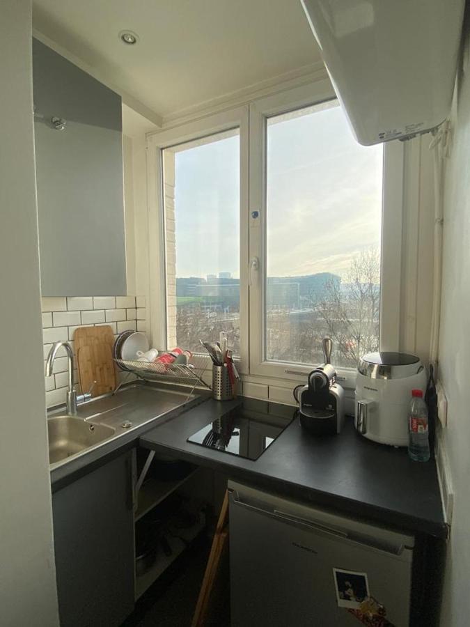 Appartement Ensoleille, Central Et Tout Equipe Avec Vue Tour Eiffel Et Pantheon Parigi Esterno foto